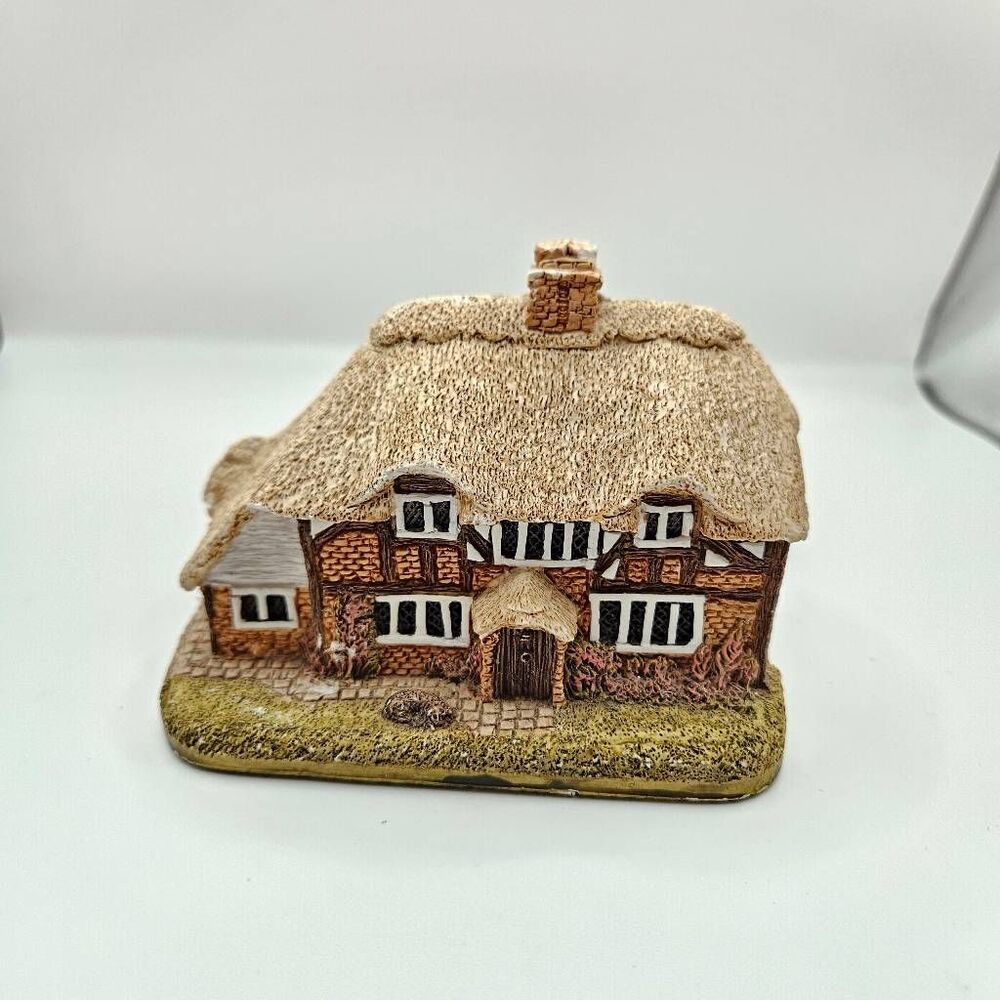 Lilliput Lane Dream Collection "Honeysuckle Cottage" Miniature Masterpieces UK